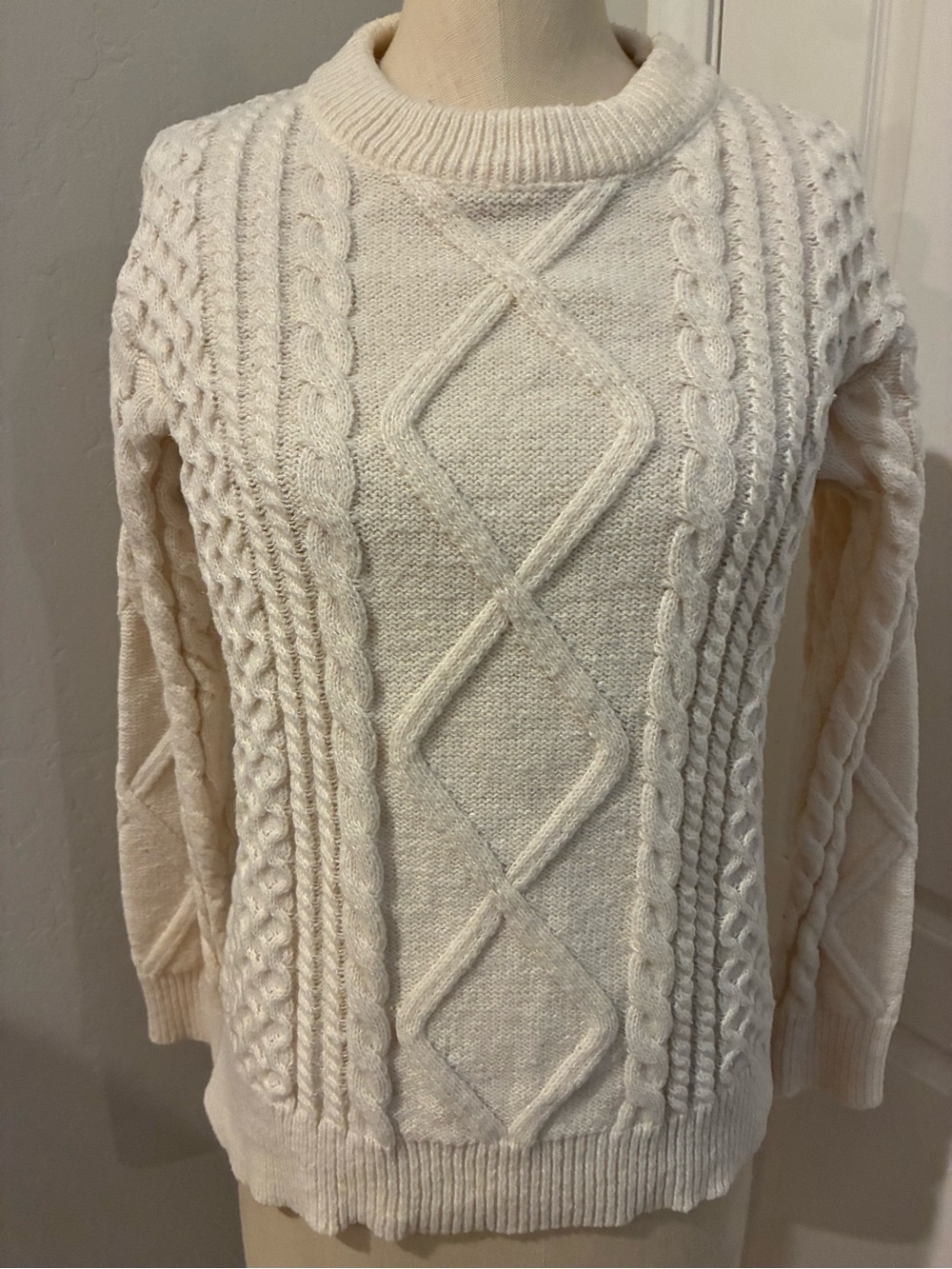 Aelfric Eden Cream Cable Knit Crew Sweater